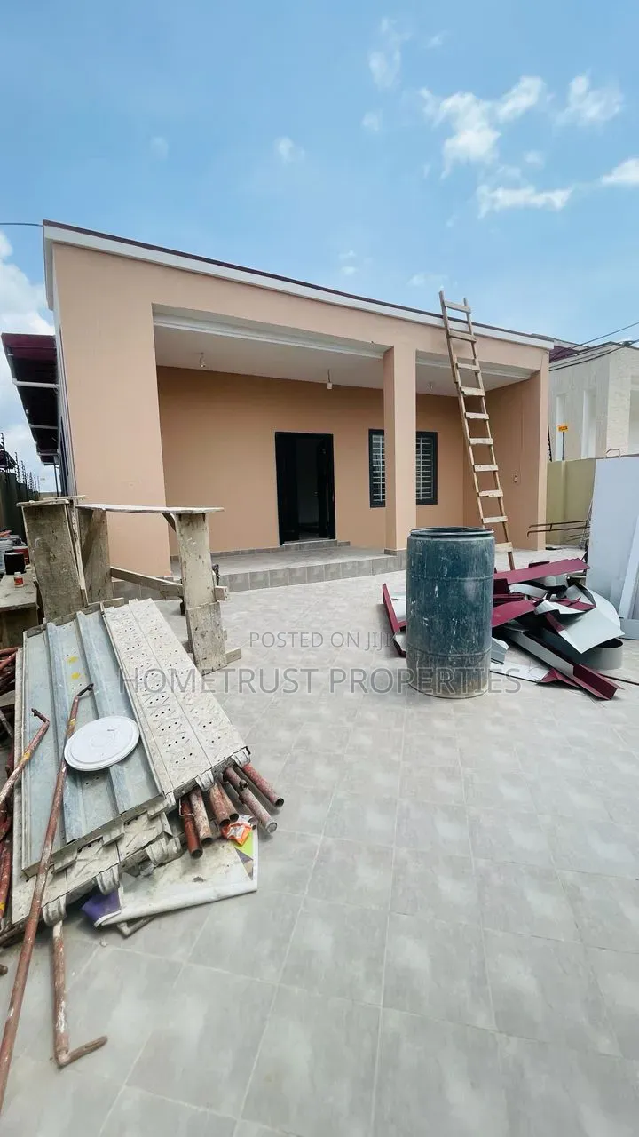 3bdrm House in Ablekuma Ga Odumase, Pentecost for sale