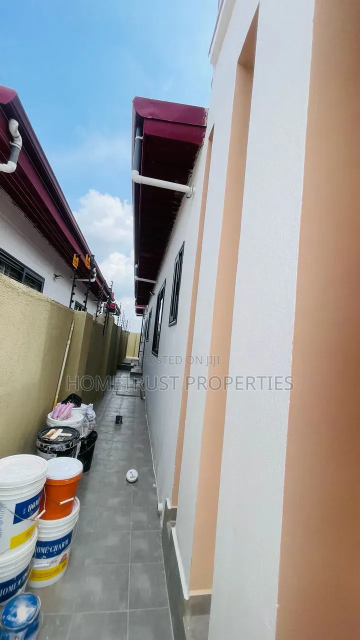 3bdrm House in Ablekuma Ga Odumase, Pentecost for sale
