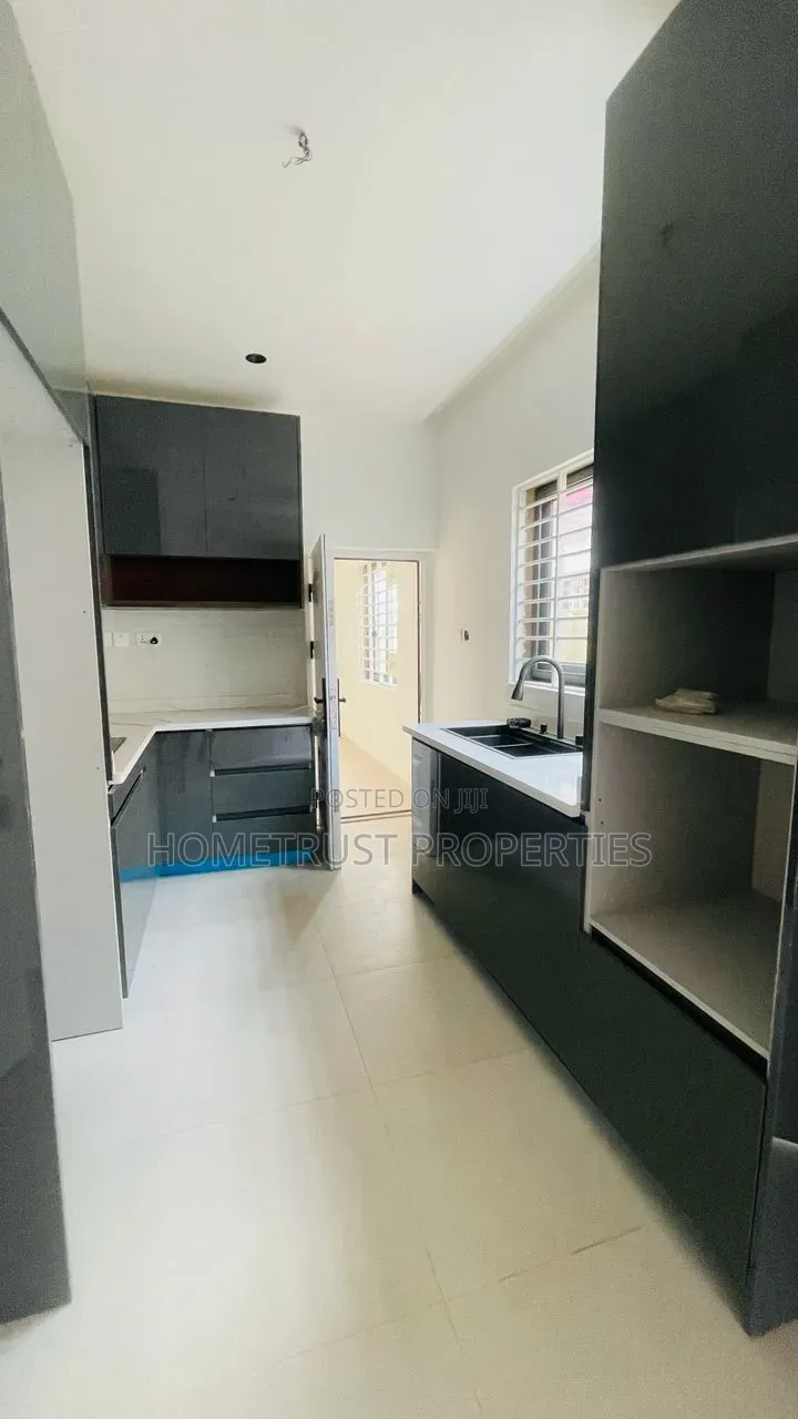 3bdrm House in Ablekuma Ga Odumase, Pentecost for sale