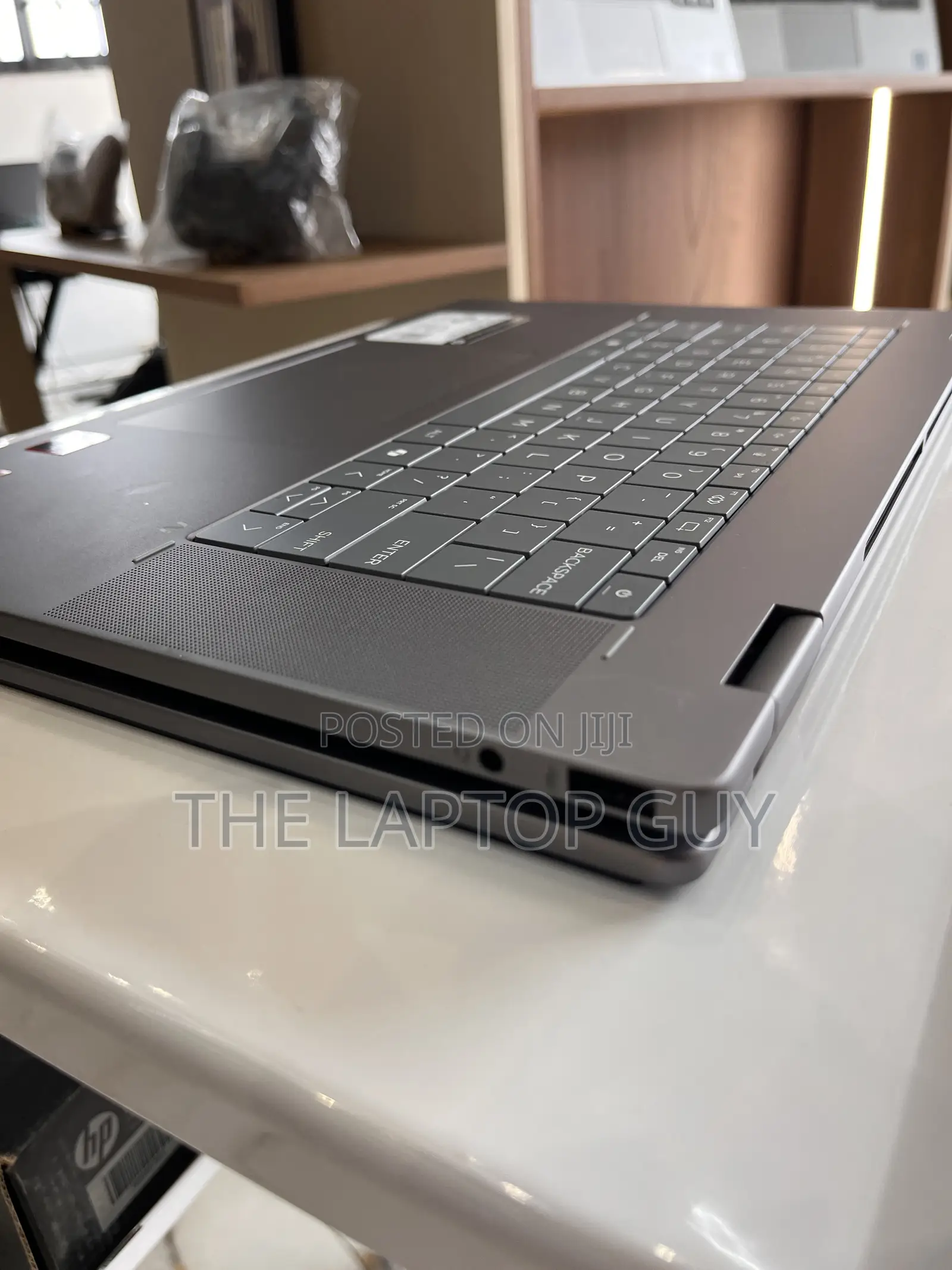 New Laptop HP OmniBook X Flip 16" 16GB AMD Ryzen 5 SSD 512GB