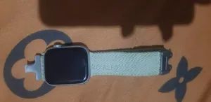 Apple Watch Series 9 45mm GPS + Cellular