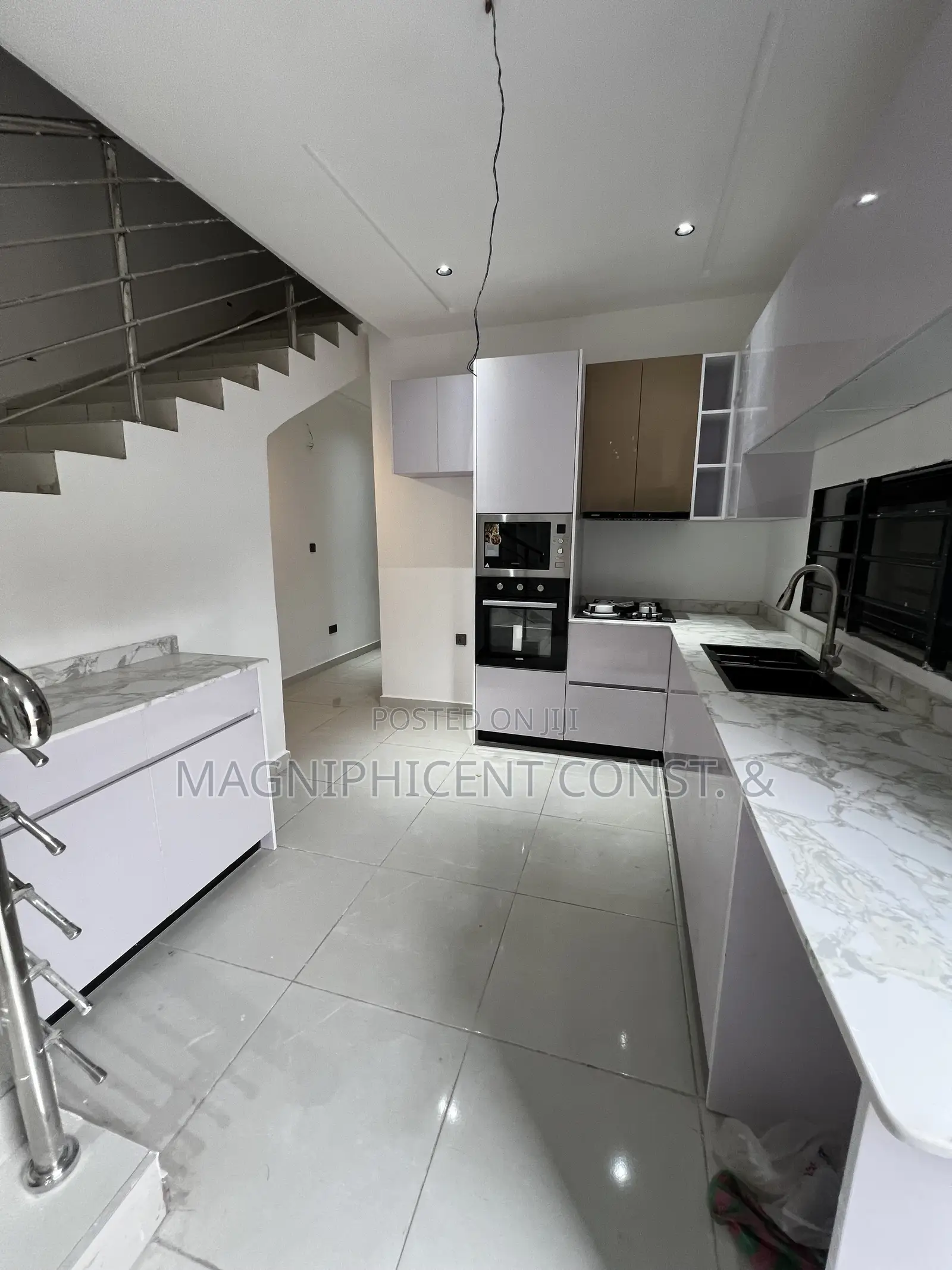 3bdrm House in Lakeside Estate, Ashaley Botwe for sale