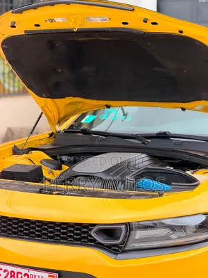 Dodge Charger 2017 Yellow