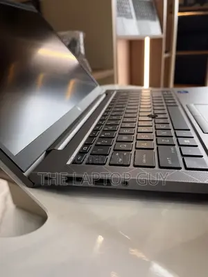Laptop HP ZBook Firefly G8 16GB Intel Core i5 SSD 256GB