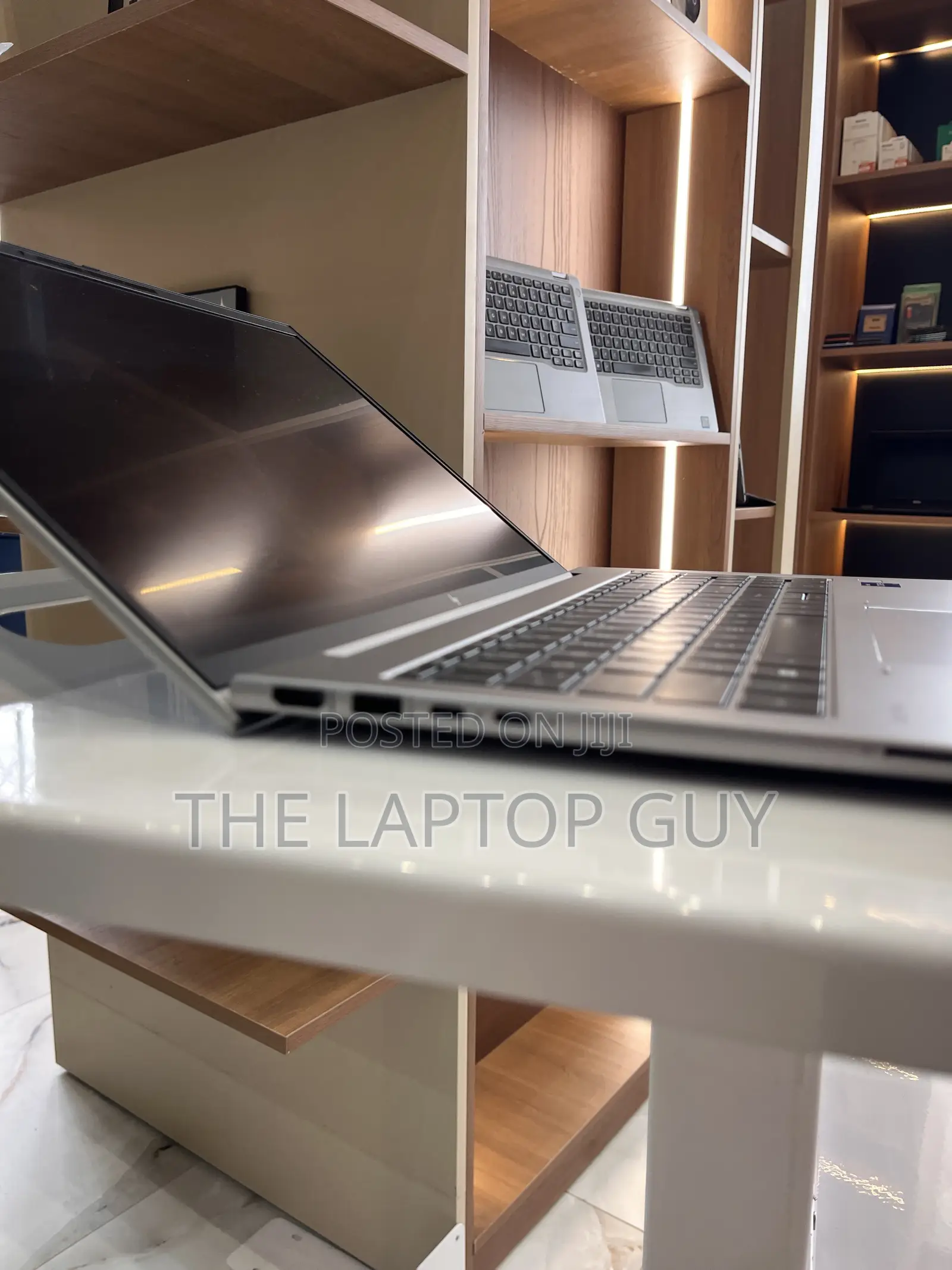 Laptop HP ZBook Firefly 16 G10 16GB Intel Core i7 SSD 512GB