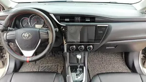 Toyota Corolla 2017 Ivory
