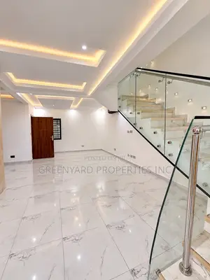 3bdrm House in Hills, East Legon for sale