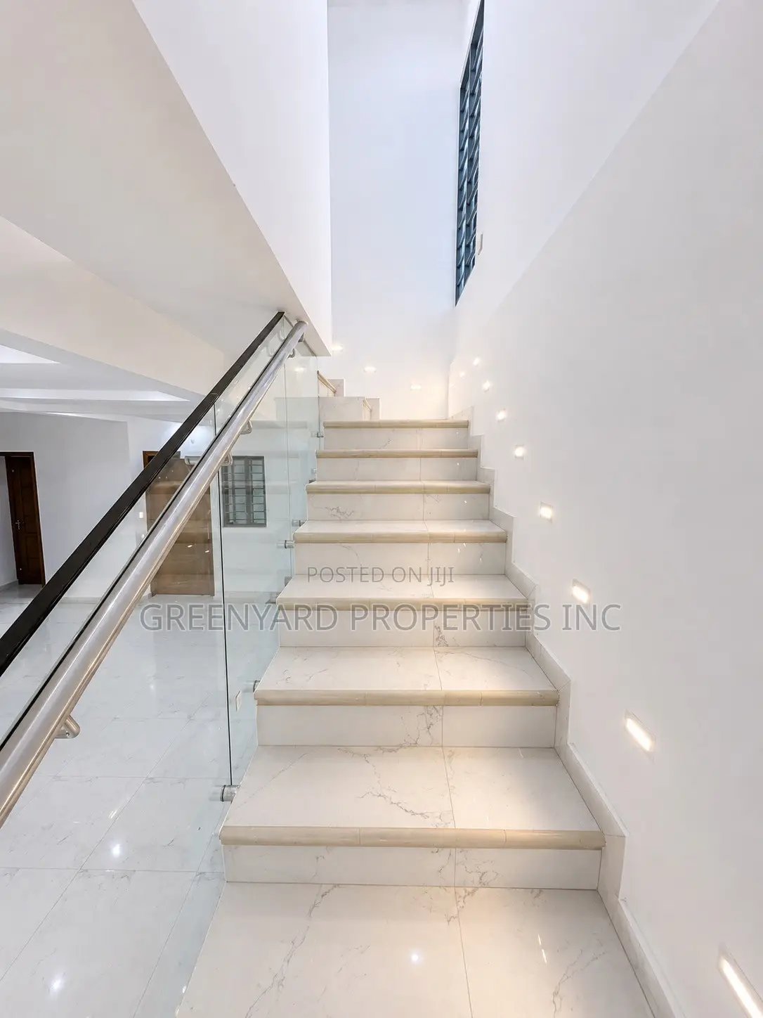 3bdrm House in Hills, East Legon for sale