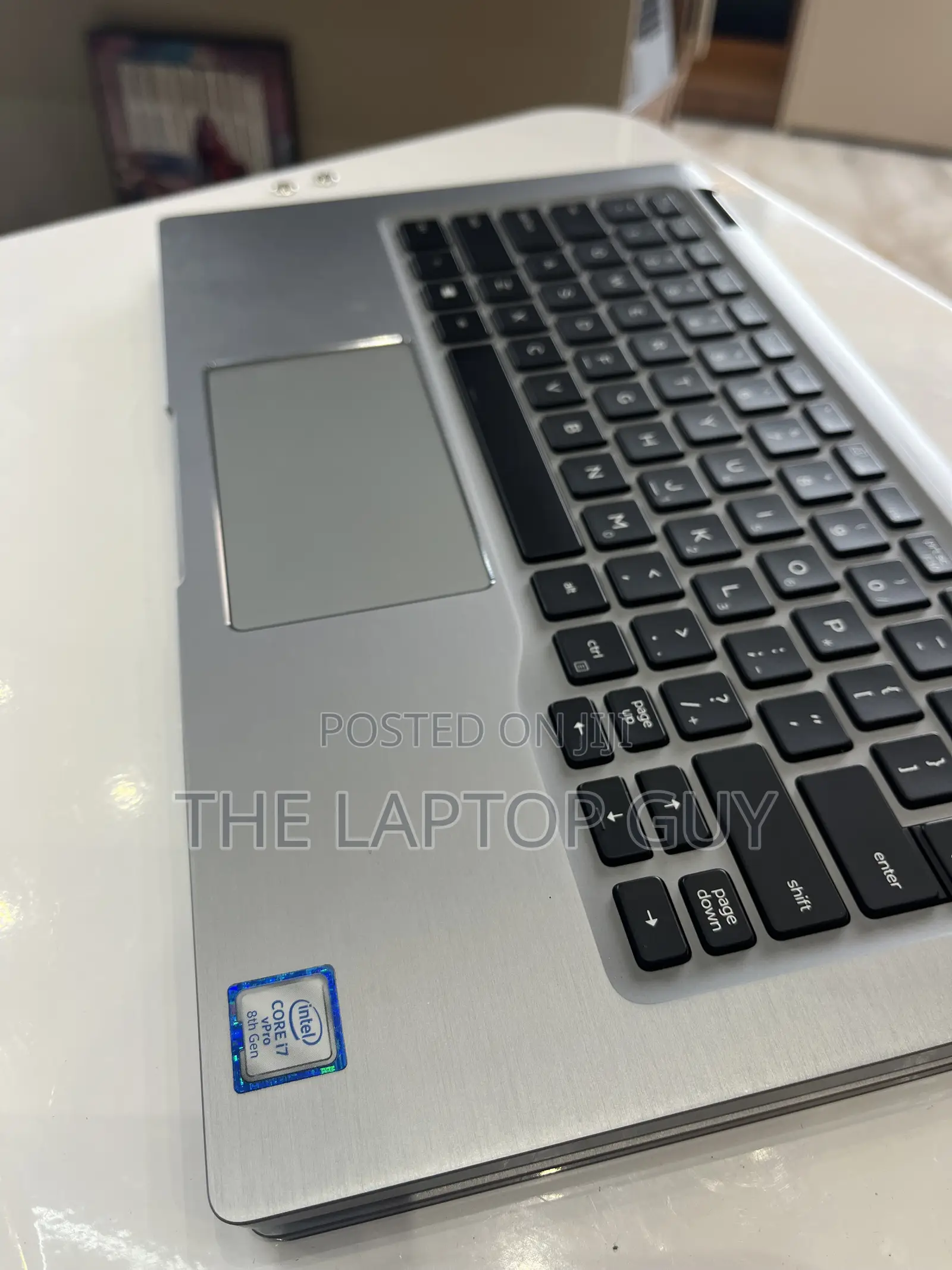 Laptop Dell Latitude 7400 2-in-1 16GB Intel Core i7 SSD 256GB