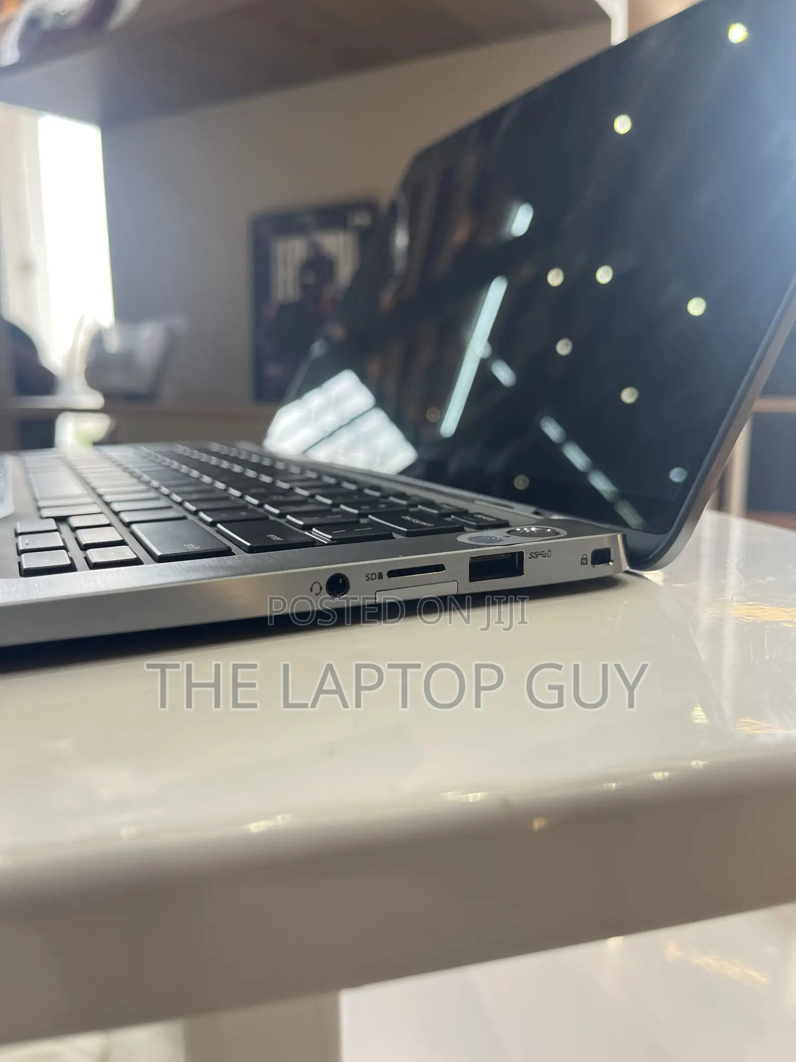 Laptop Dell Latitude 7400 2-in-1 16GB Intel Core i7 SSD 256GB
