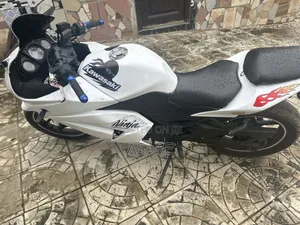 Kawasaki EX250 2009 White