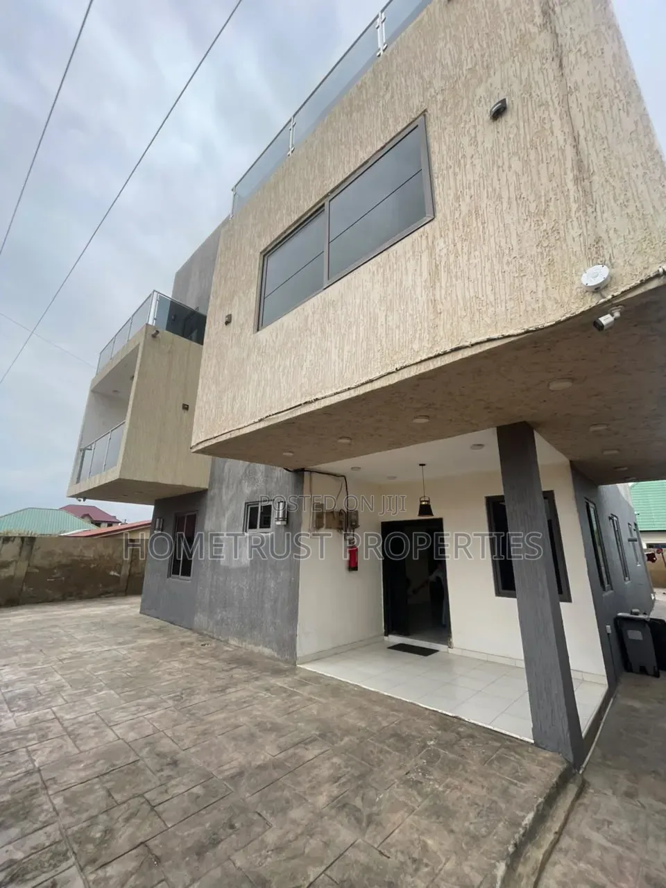 8bdrm Duplex in Mallam Tetegu for sale