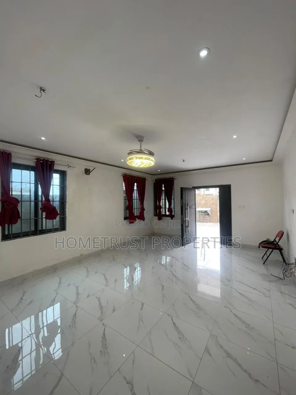 8bdrm Duplex in Mallam Tetegu for sale