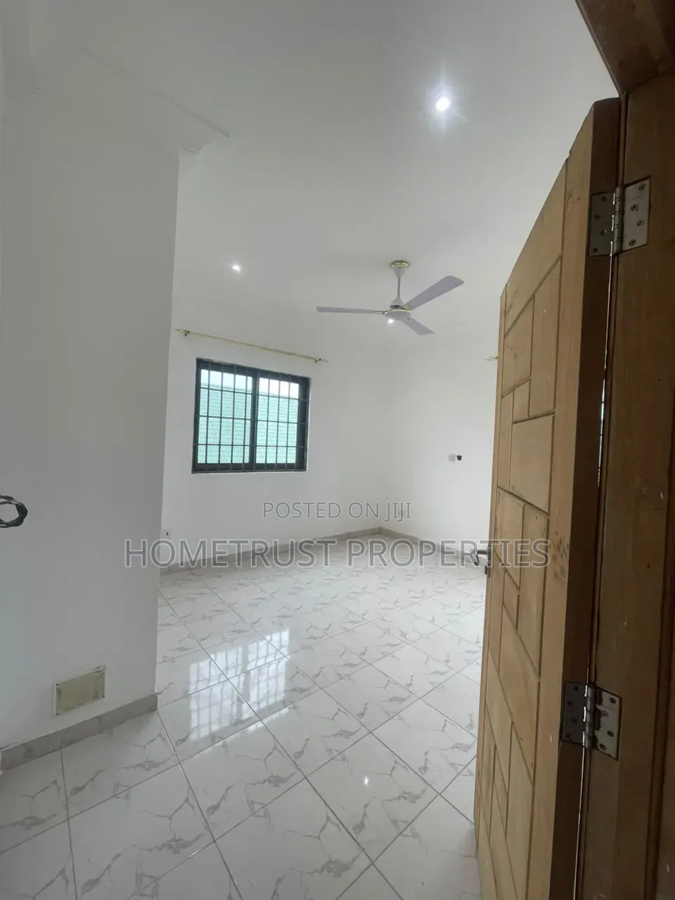 8bdrm Duplex in Mallam Tetegu for sale