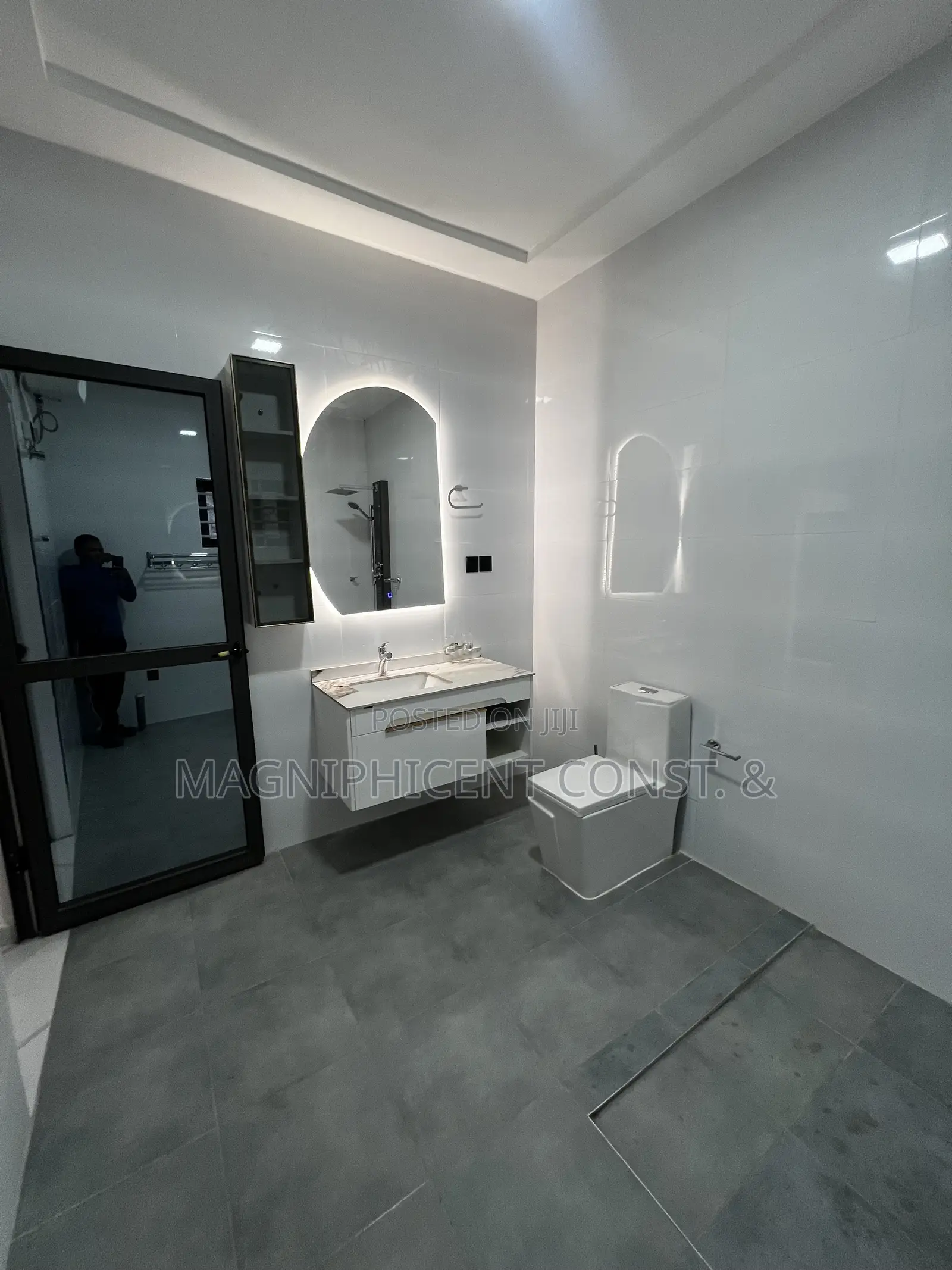 4bdrm Duplex in Ashaley Botwe for sale