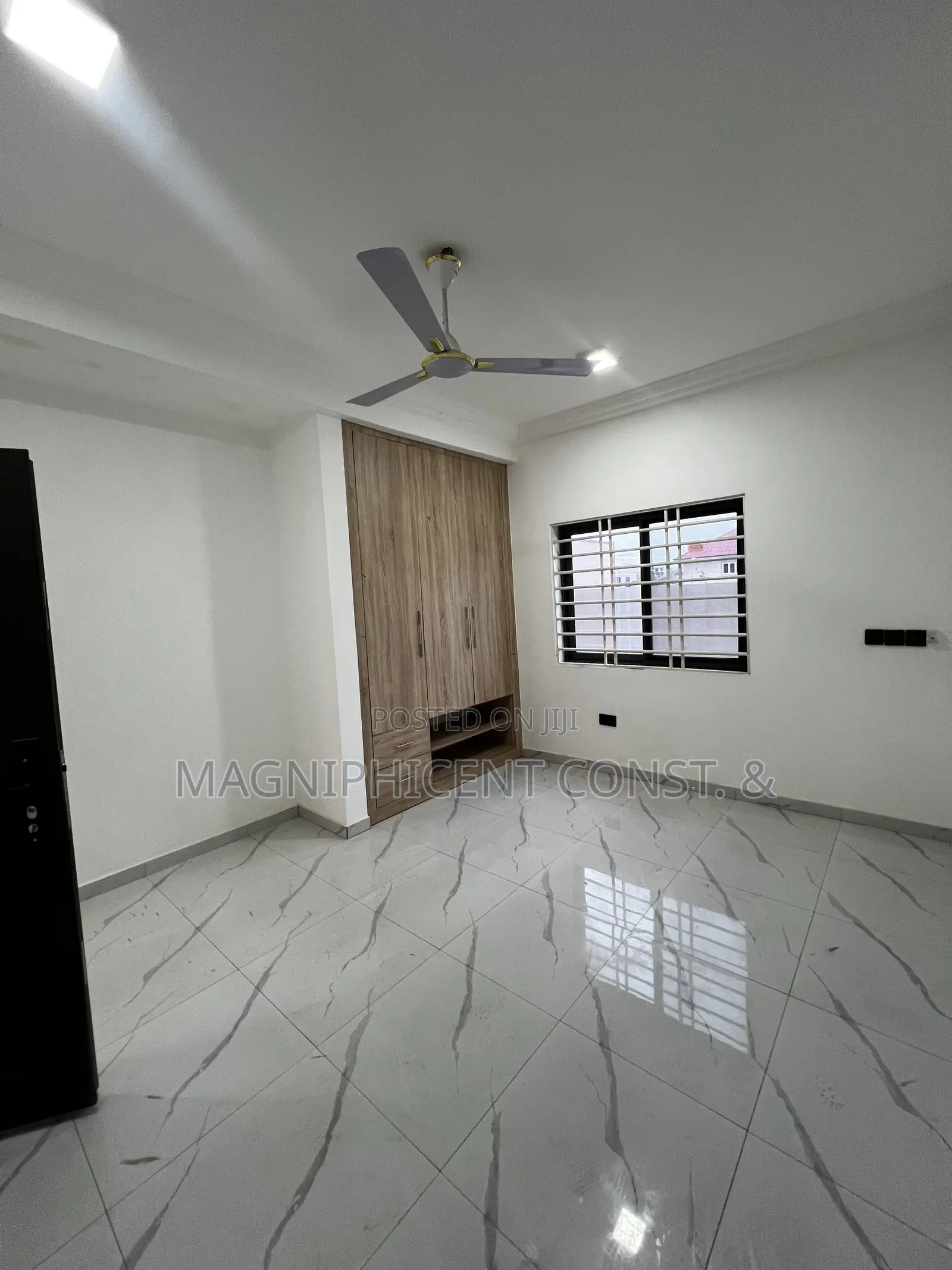 4bdrm Duplex in Ashaley Botwe for sale