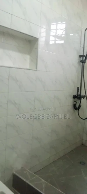 2bdrm Apartment in Lashibi, Sakumono for rent
