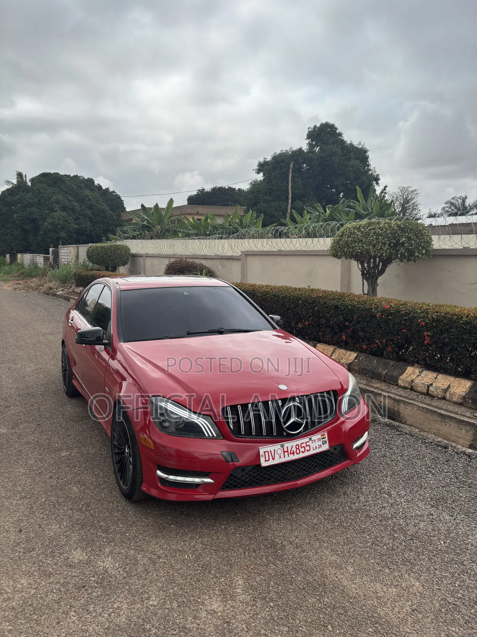 Mercedes-Benz C250 2013 Red