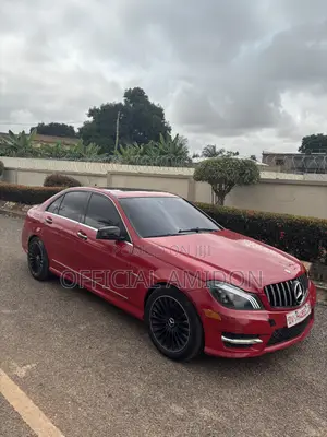 Mercedes-Benz C250 2013 Red