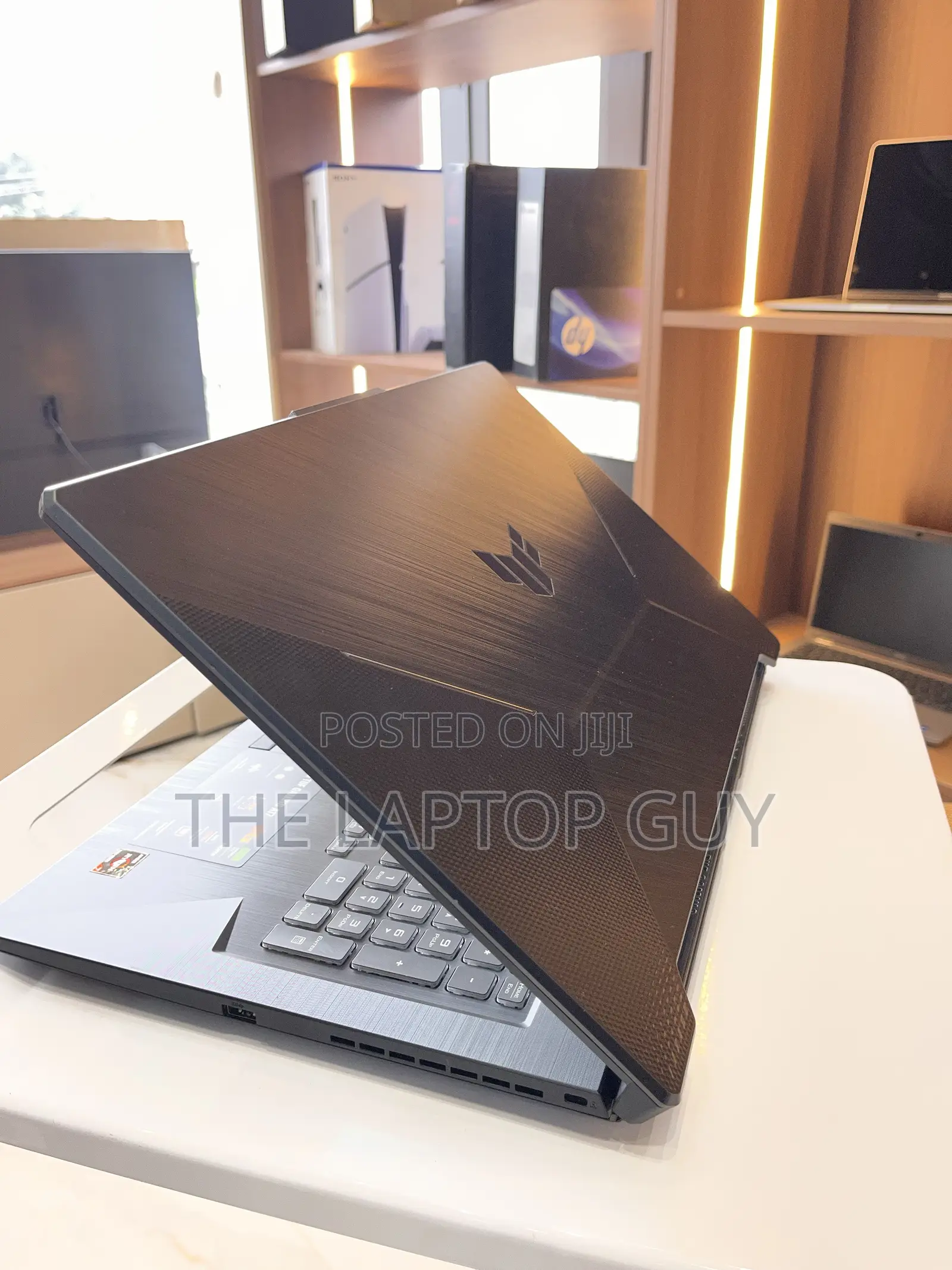New Laptop Asus TUF Gaming A17 8GB AMD Ryzen 7 SSD 512GB
