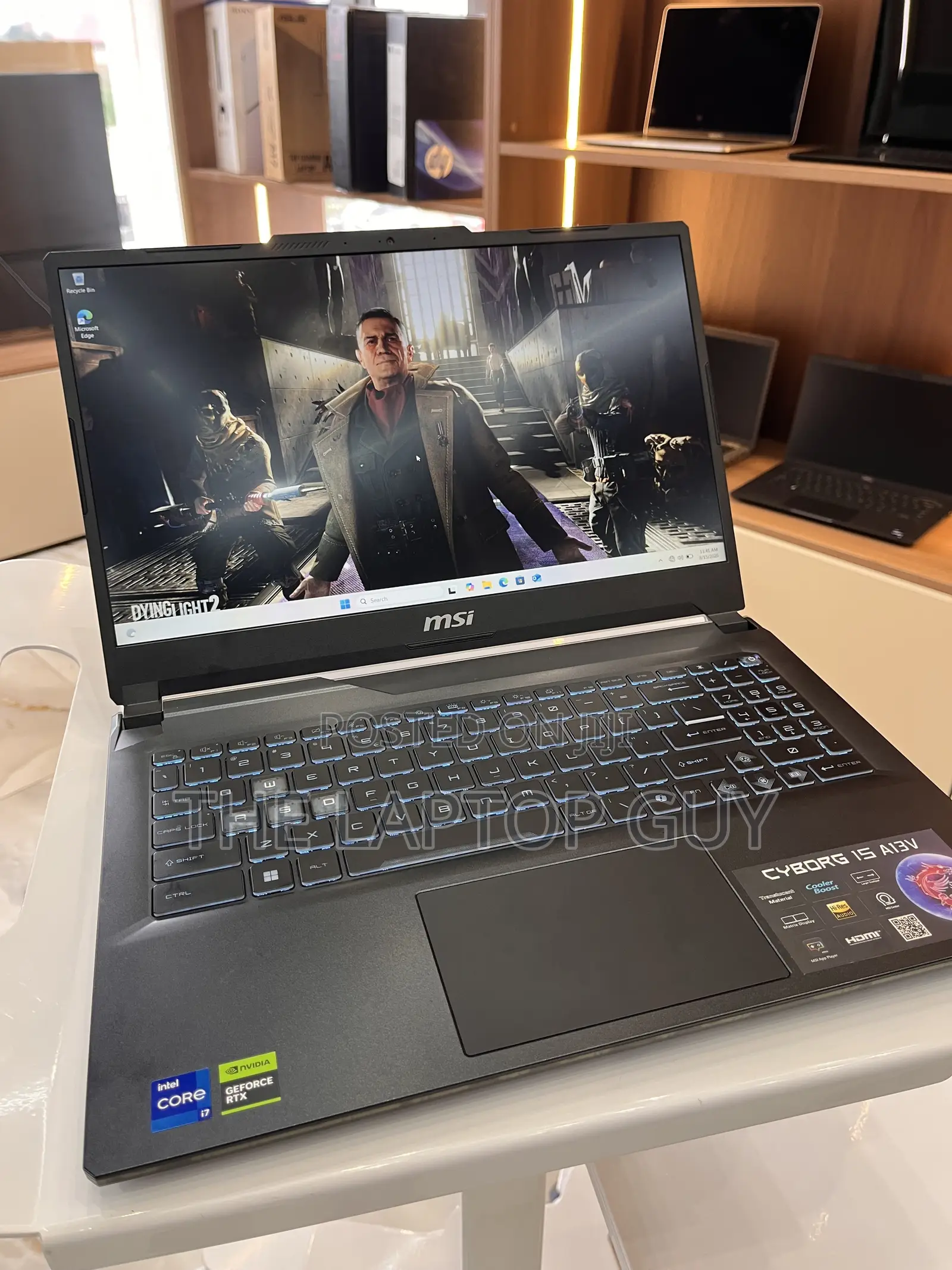 Laptop MSI Cyborg 15 32GB Intel Core i7 SSD 512GB