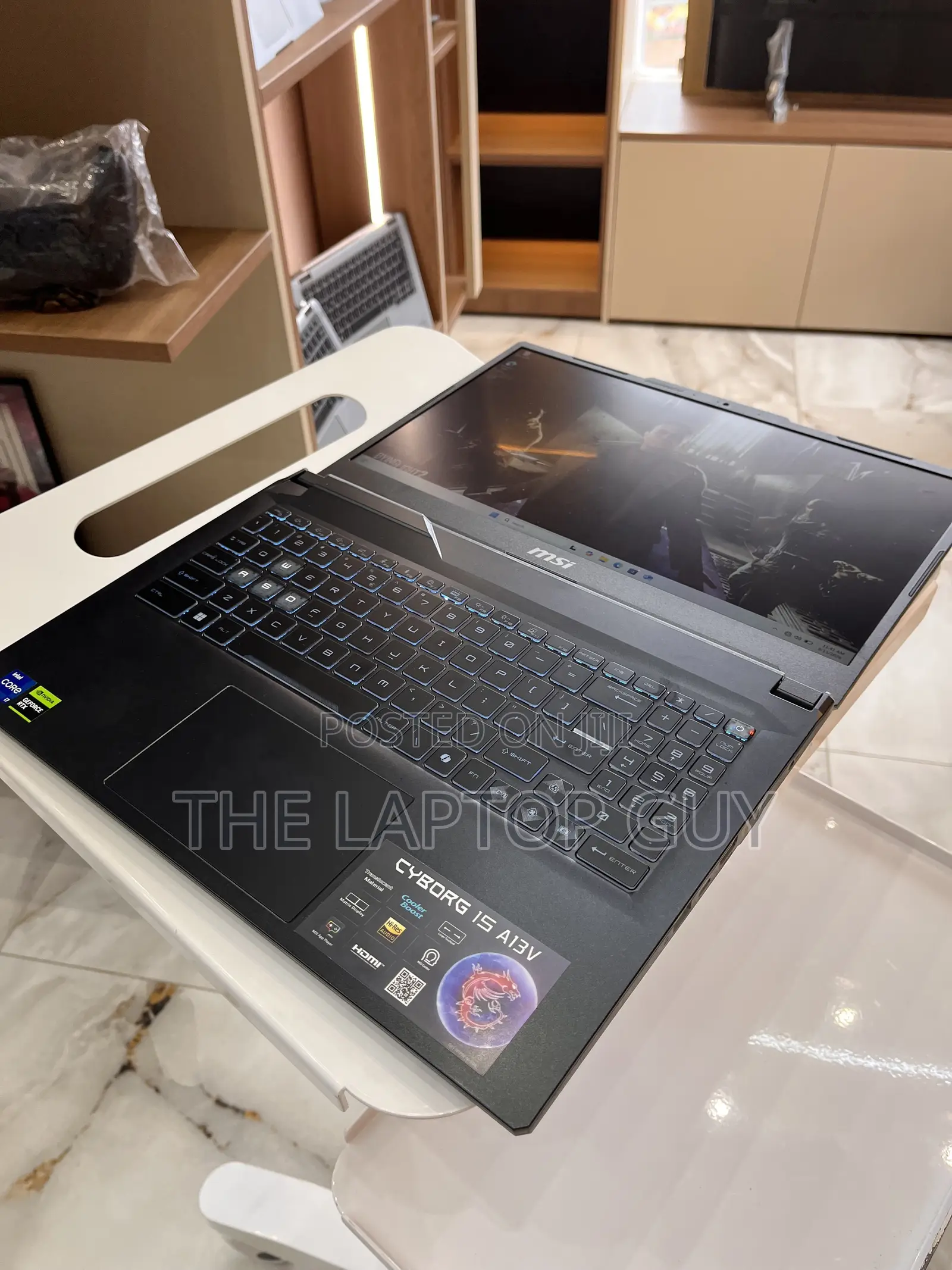 Laptop MSI Cyborg 15 32GB Intel Core i7 SSD 512GB