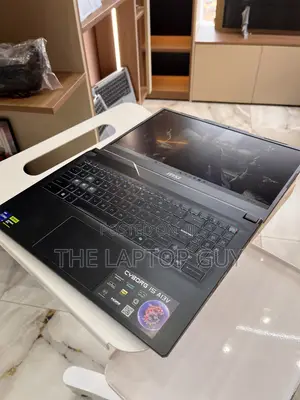 Laptop MSI Cyborg 15 32GB Intel Core i7 SSD 512GB