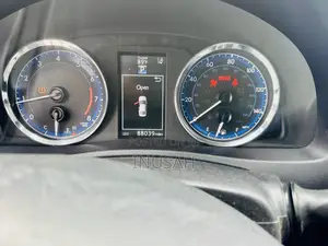 Toyota Corolla SE (1.8L 4cyl 2A) 2018 Red