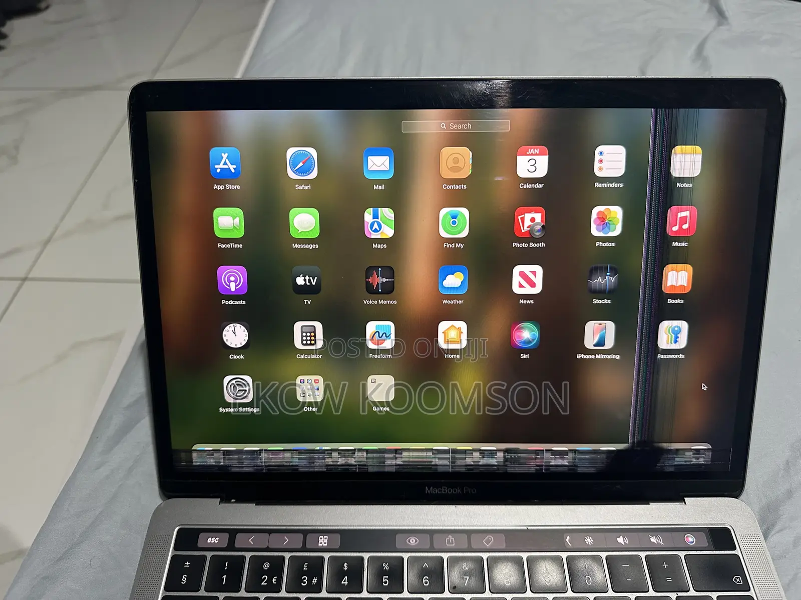Laptop Apple MacBook Pro 2019 8GB Intel Core i7 SSD 128GB