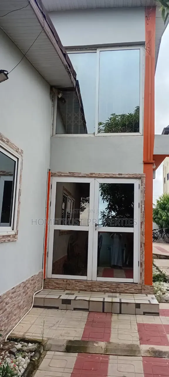 5bdrm Duplex in Ablekuma Ga Odumase, Pentecost for rent