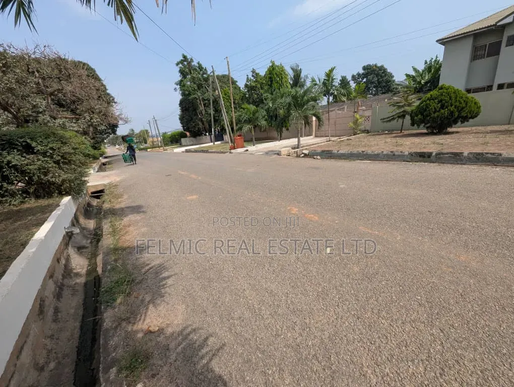 2bdrm Apartment in Achimota Cfc for rent