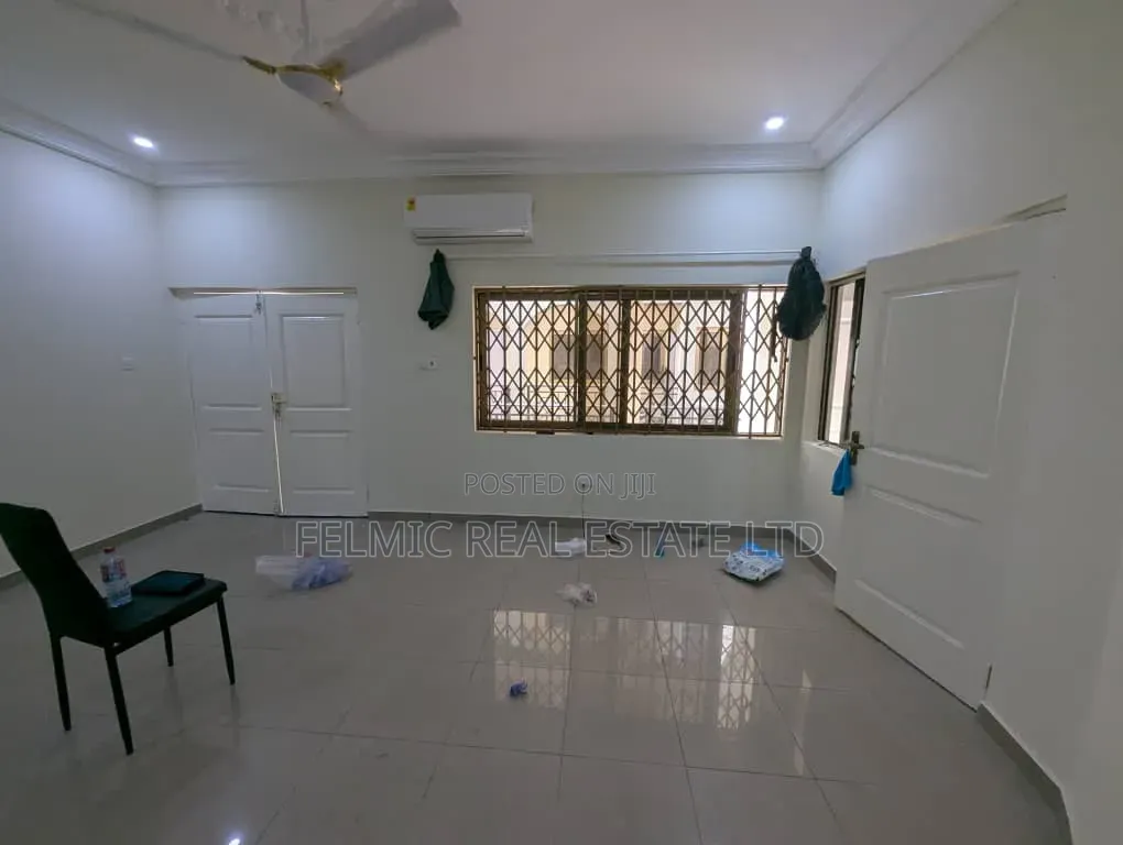 2bdrm Apartment in Achimota Cfc for rent