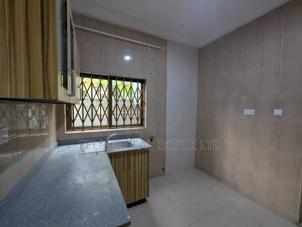 2bdrm Apartment in Achimota Cfc for rent