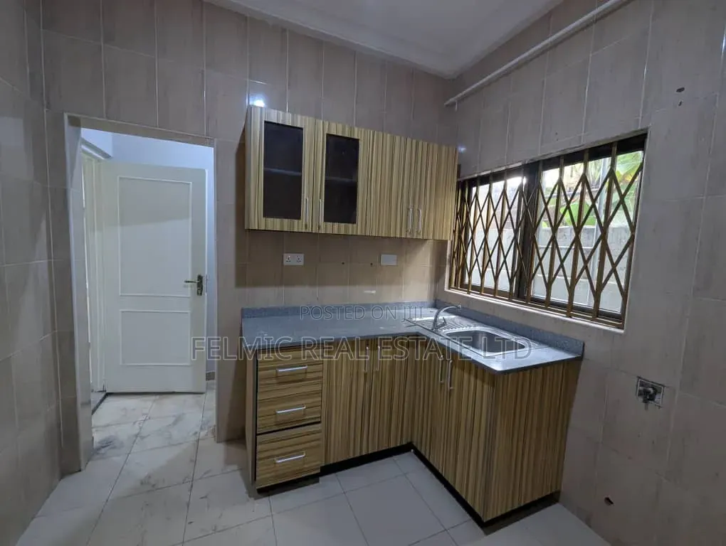 2bdrm Apartment in Achimota Cfc for rent