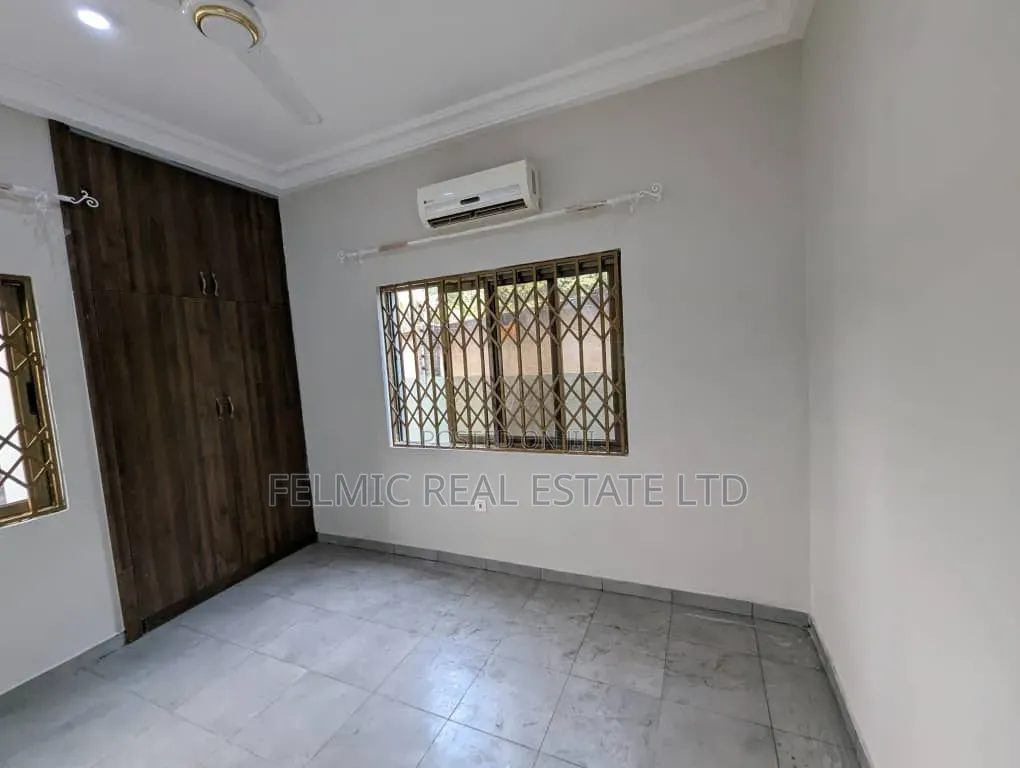 2bdrm Apartment in Achimota Cfc for rent