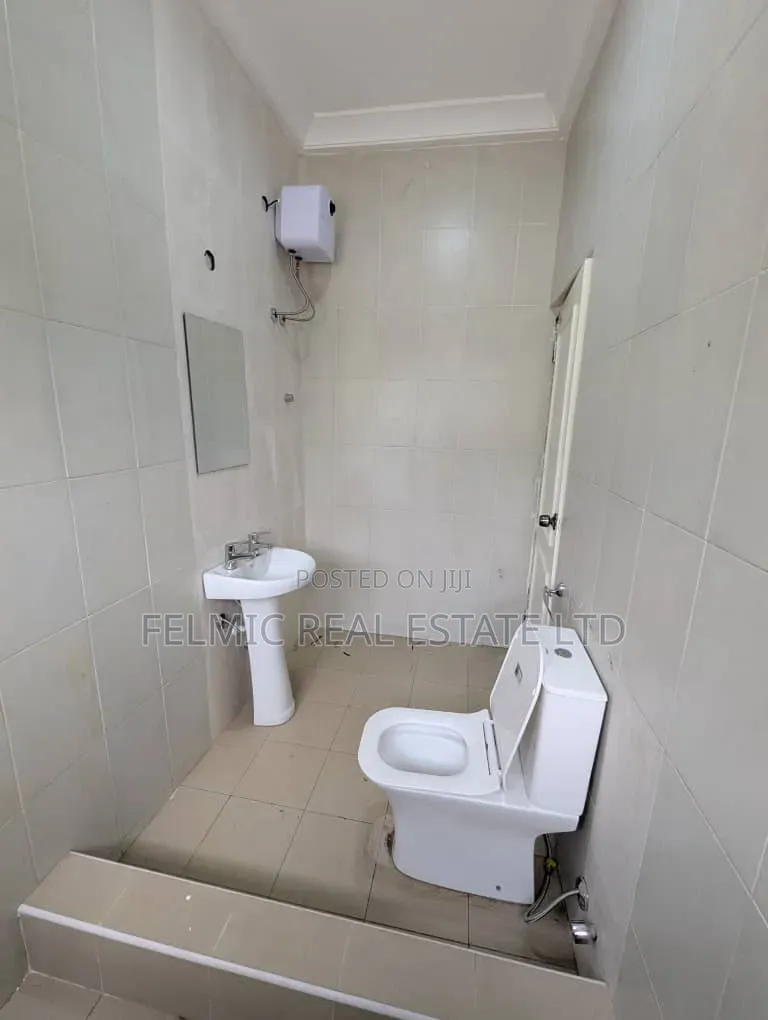 2bdrm Apartment in Achimota Cfc for rent