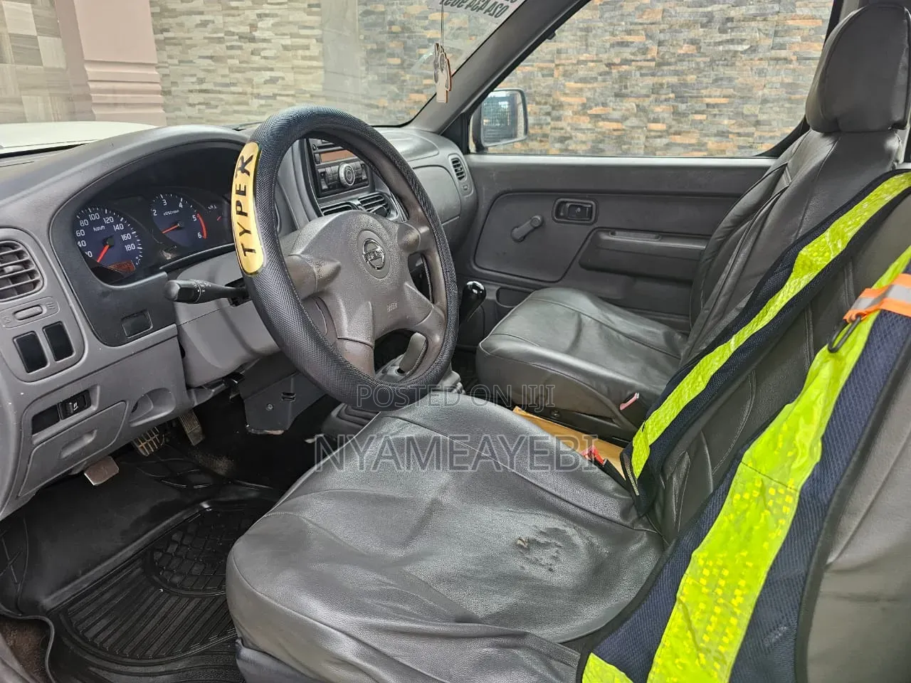Nissan Hardbody 2017 White