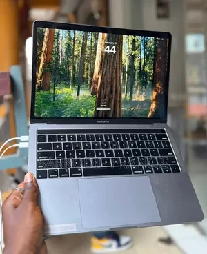 New Laptop Apple MacBook 2019 32GB Intel Core i9 SSD 1T