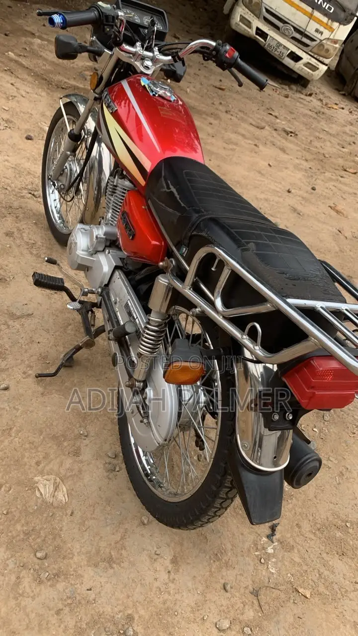 Royal RY125 2025 Red