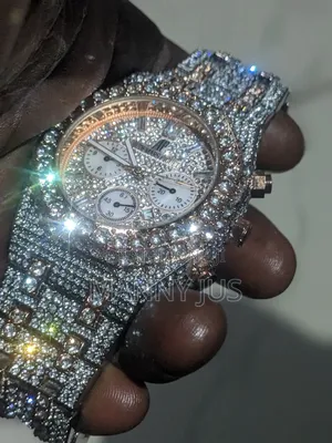 Buss Down Chronograph Audemars Piguet. Not the Real Thing !