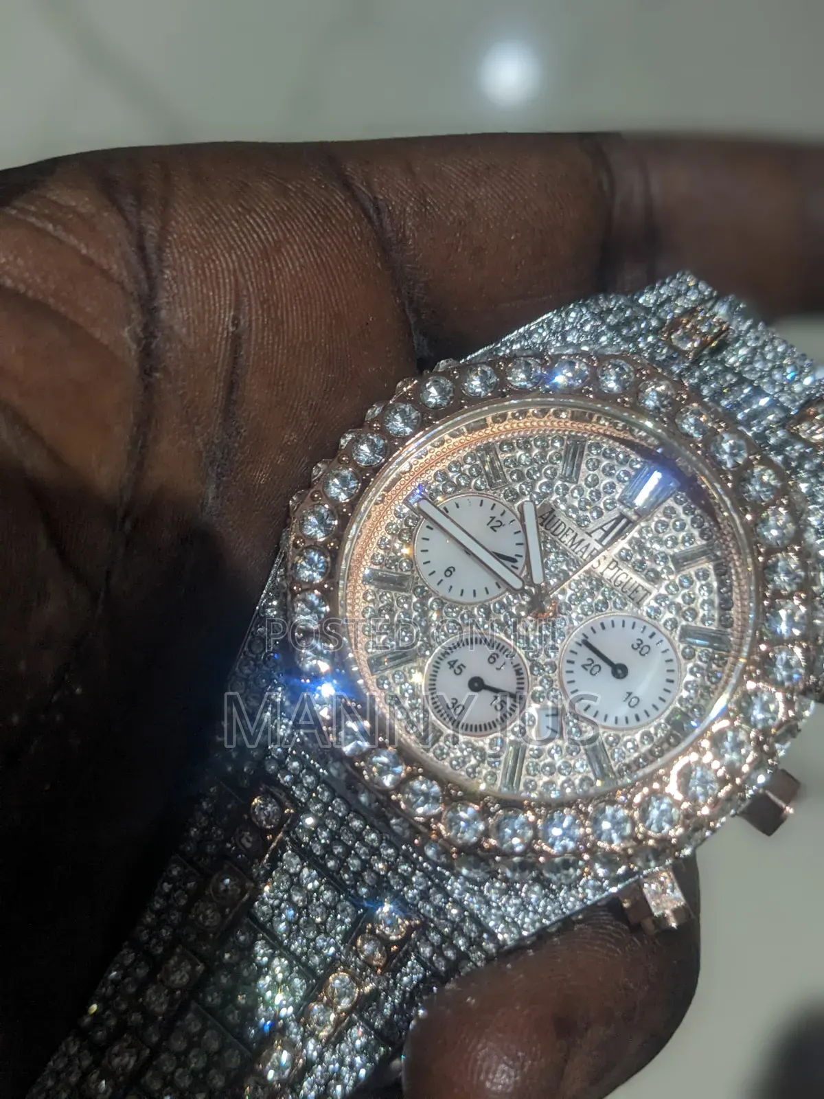 Buss Down Chronograph Audemars Piguet. Not the Real Thing !
