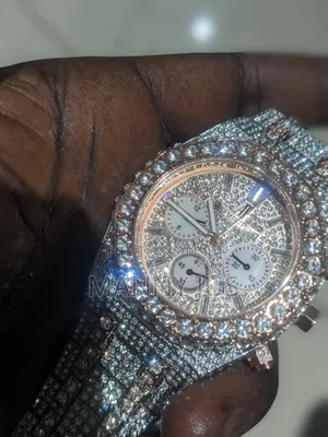 Buss Down Chronograph Audemars Piguet. Not the Real Thing !