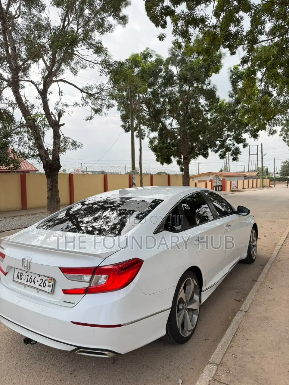 Honda Accord Touring 2.0T 2020 White
