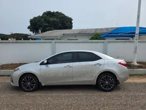 Toyota Corolla S 4dr Sedan (1.8L 4cyl CVT) 2015 Gray