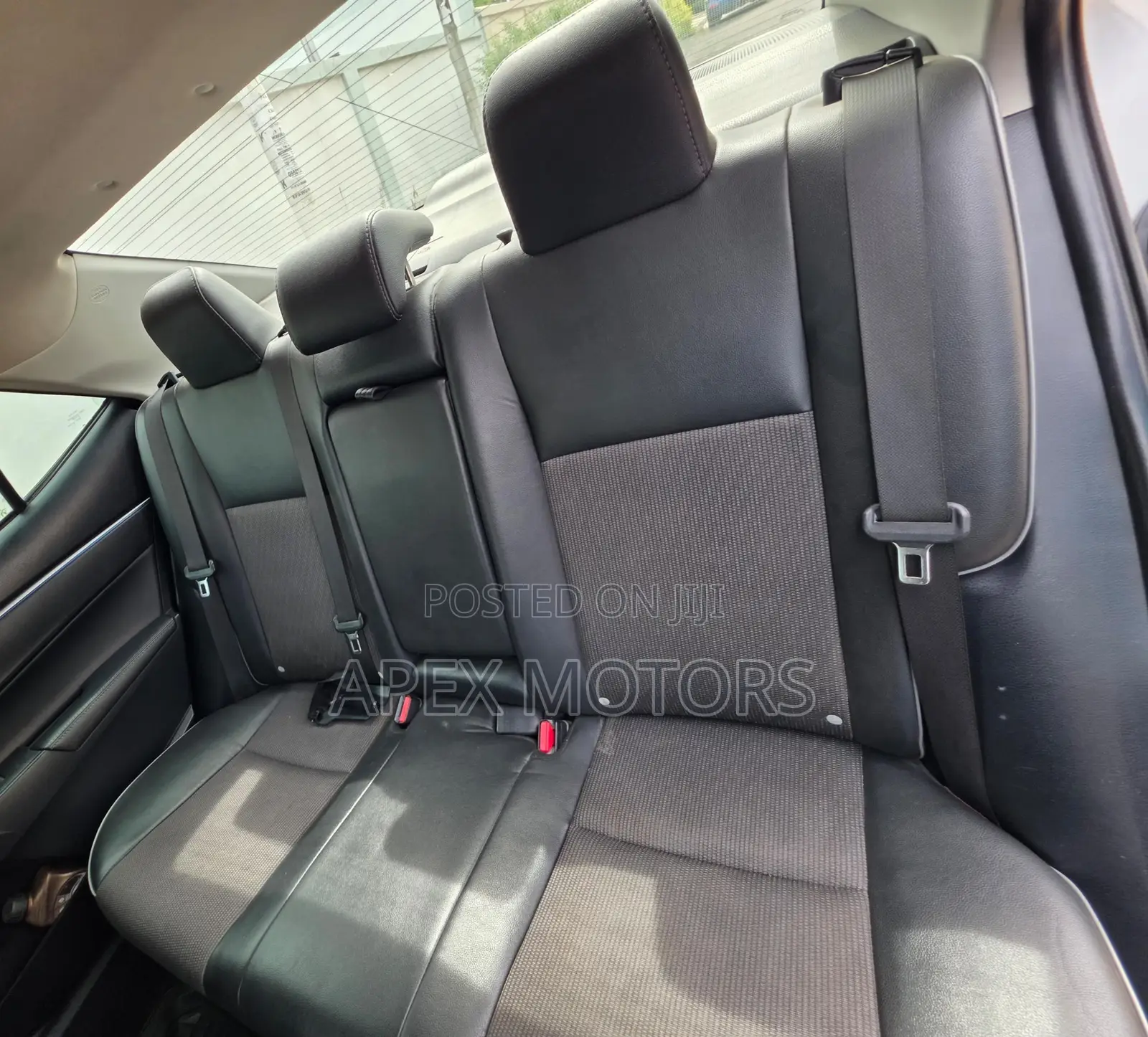 Toyota Corolla S 4dr Sedan (1.8L 4cyl CVT) 2015 Gray