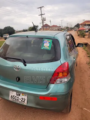 Toyota Vitz 2010