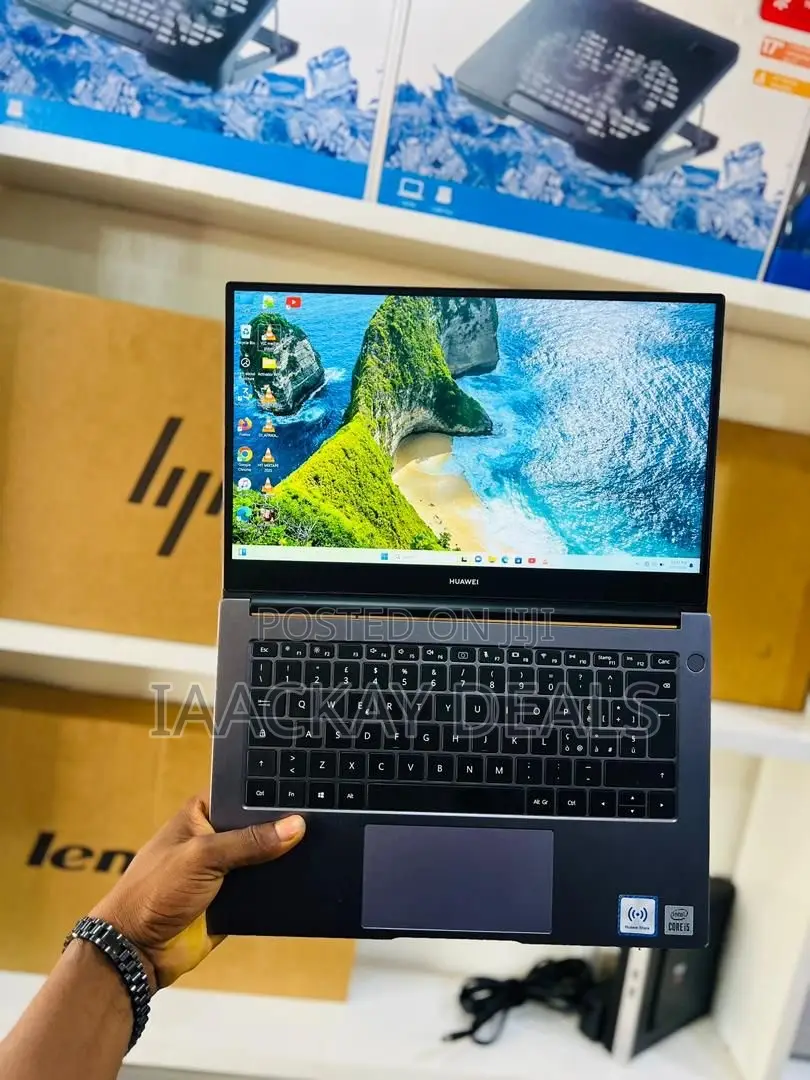 Laptop Huawei Matebook D 15 8GB Intel Core i5 SSD 512GB