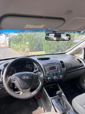 Kia Forte EX Sedan 2013 White