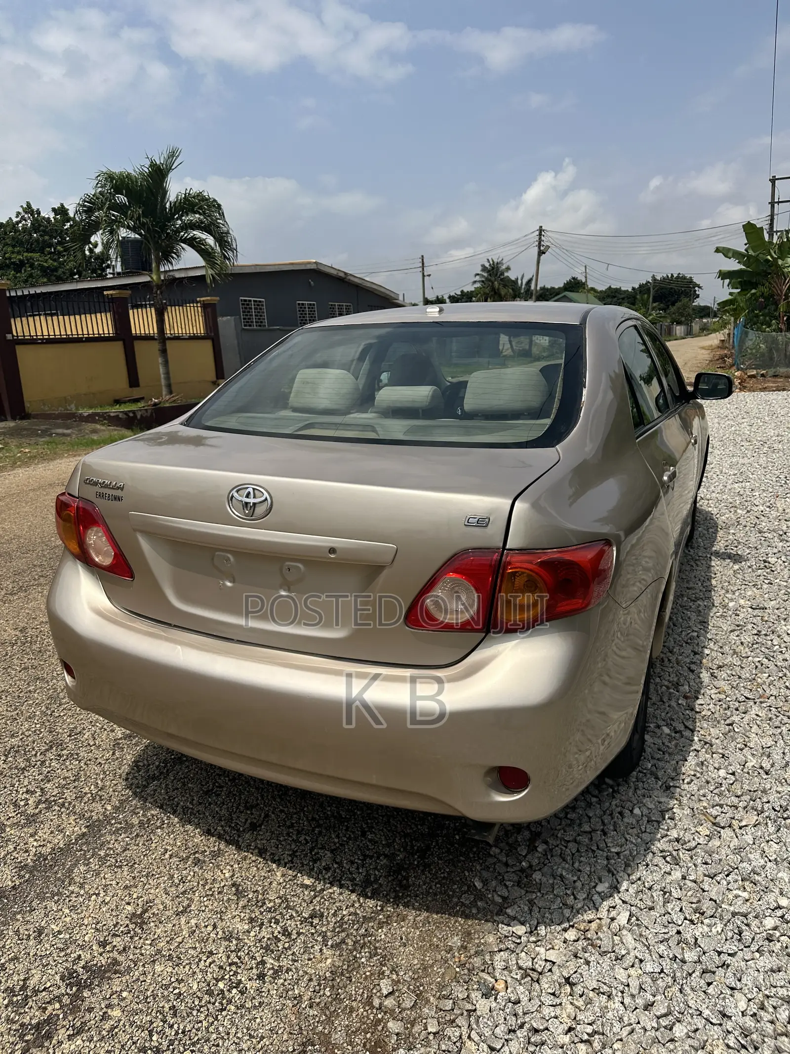 Toyota Corolla 2010 Gold