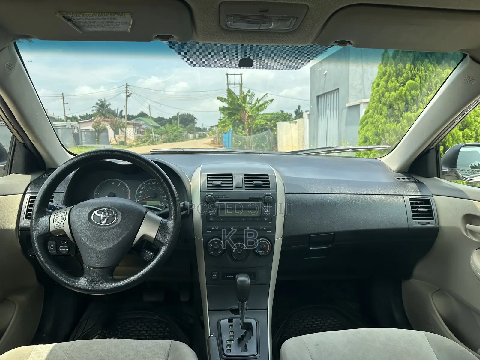 Toyota Corolla 2010 Gold